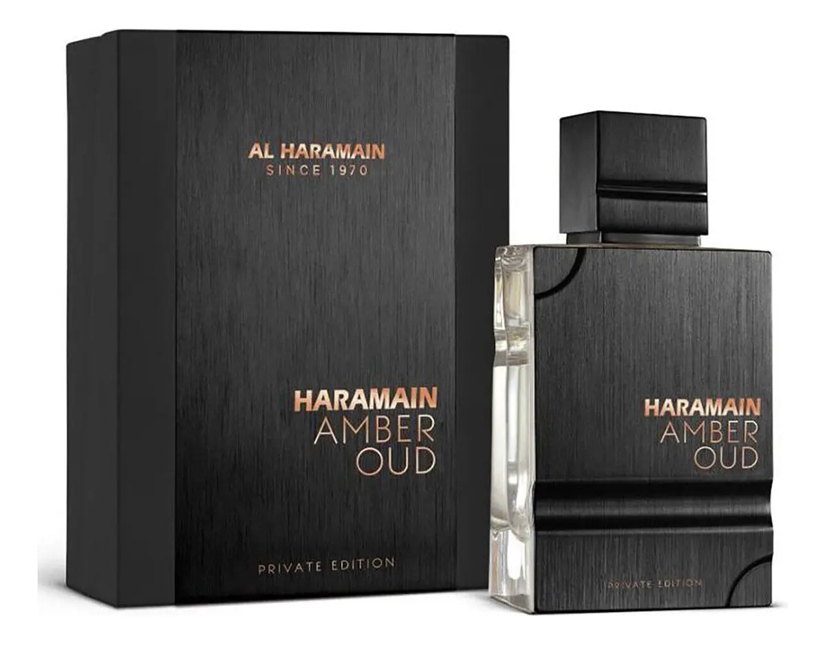 Frasco negro de Amber Oud Black Edition de Al Haramain, EDP oriental oscuro ahumado