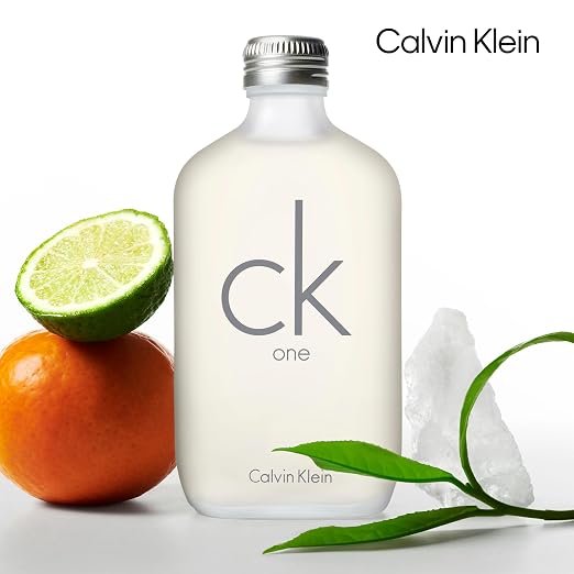 Frasco plateado de CK One de Calvin Klein, EDT unisex fresco floral icónico
